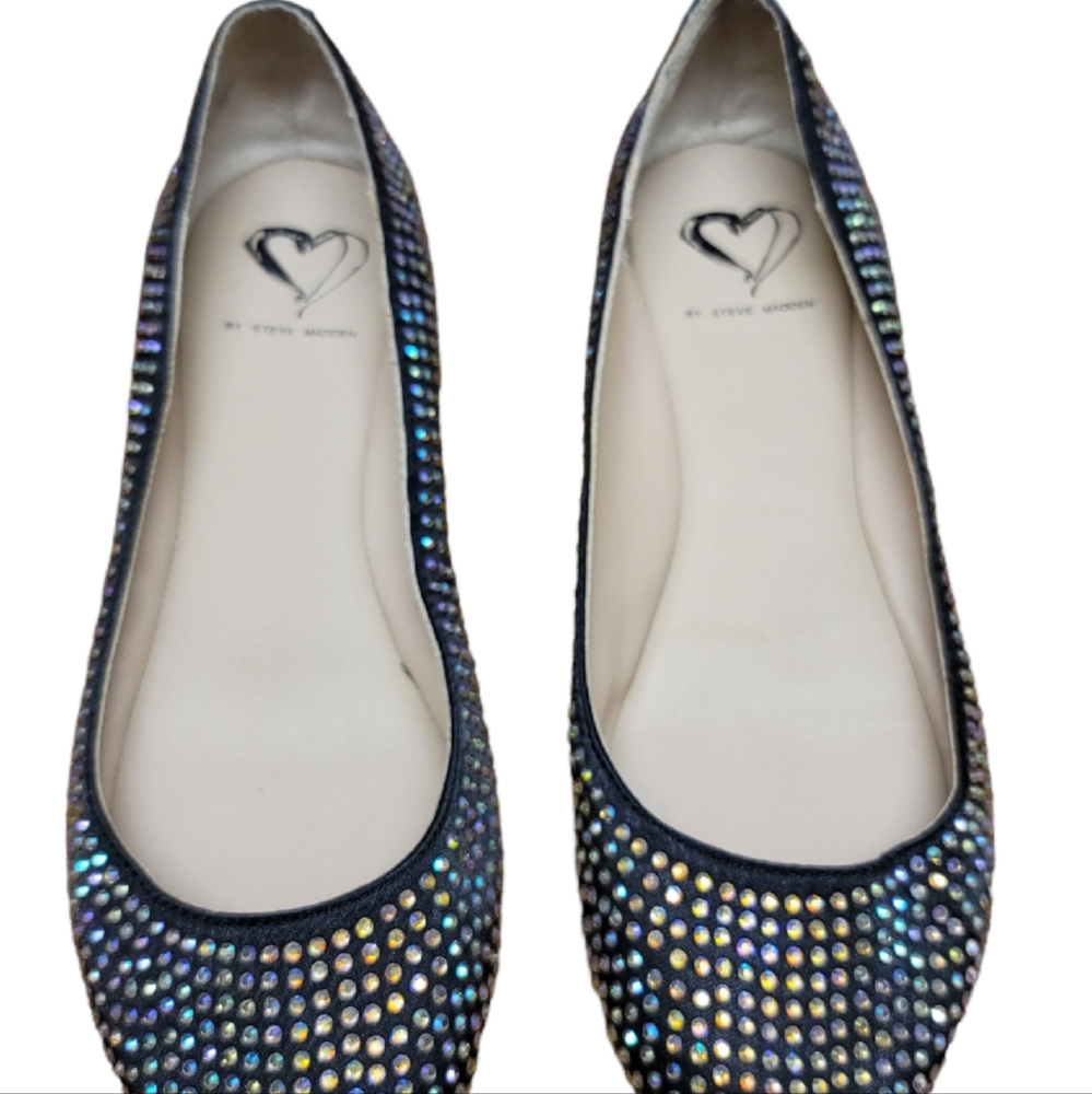 Shoes - Picture 2 of 12